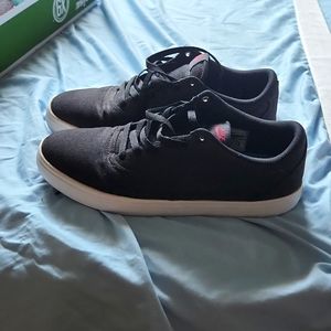 Black Nike Shoes